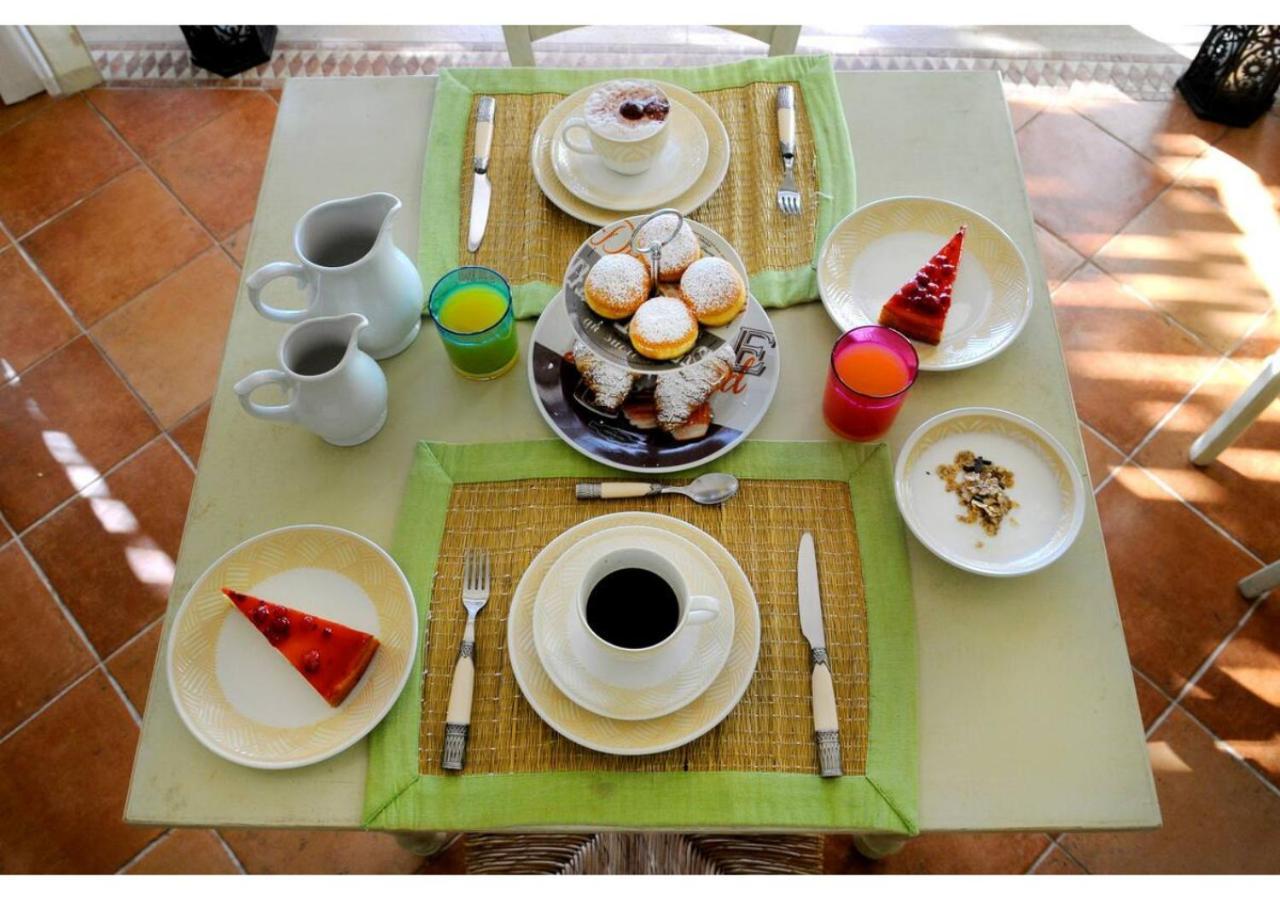 פסקיצ'י Poggio Di Luna B&B Relais מראה חיצוני תמונה