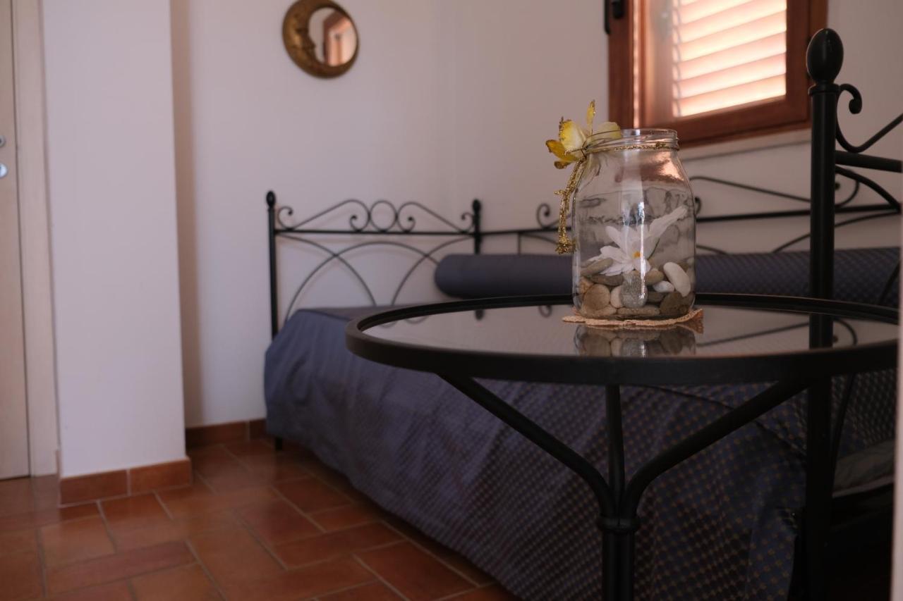 פסקיצ'י Poggio Di Luna B&B Relais מראה חיצוני תמונה