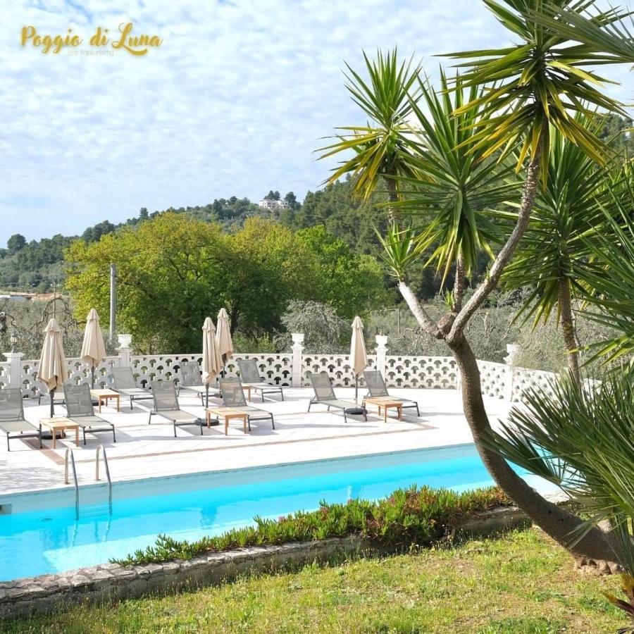 פסקיצ'י Poggio Di Luna B&B Relais מראה חיצוני תמונה