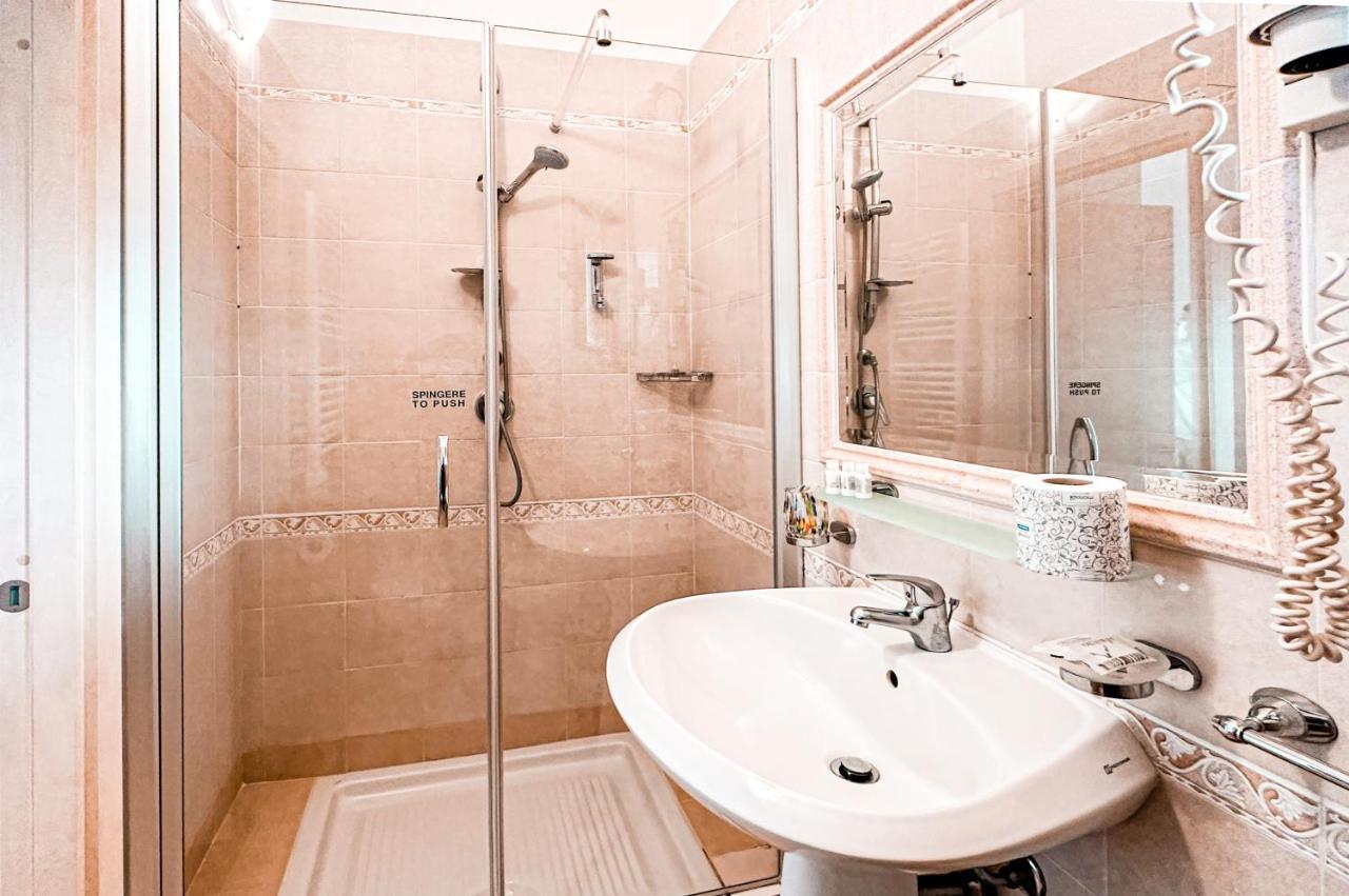 פסקיצ'י Poggio Di Luna B&B Relais מראה חיצוני תמונה